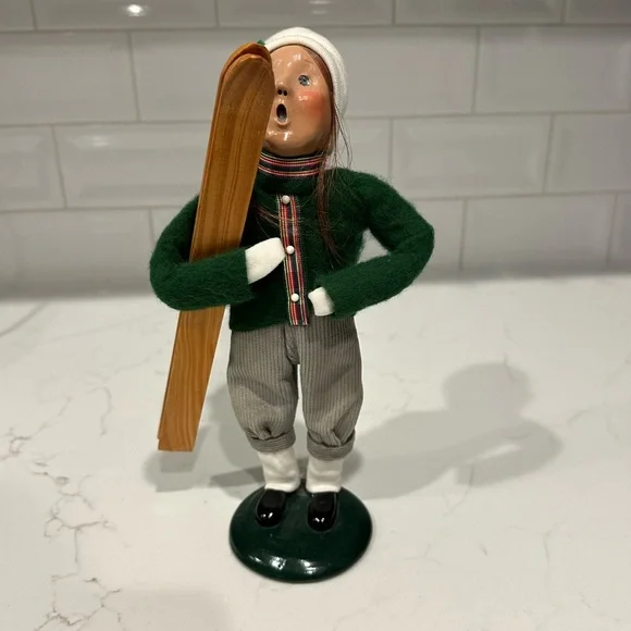 Byers Choice vintage 1995 caroler. Girl with skis. #11 of 100 - Picture 1 of 7